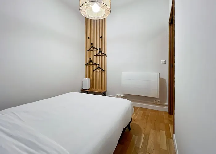 Nice 2 Rooms Near The Place De La Nation